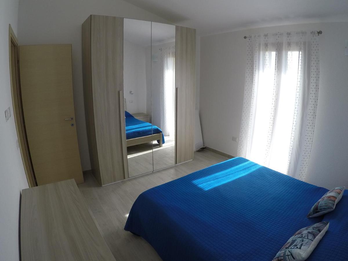 Aquilone Apartment บาเดซี ภายนอก รูปภาพ